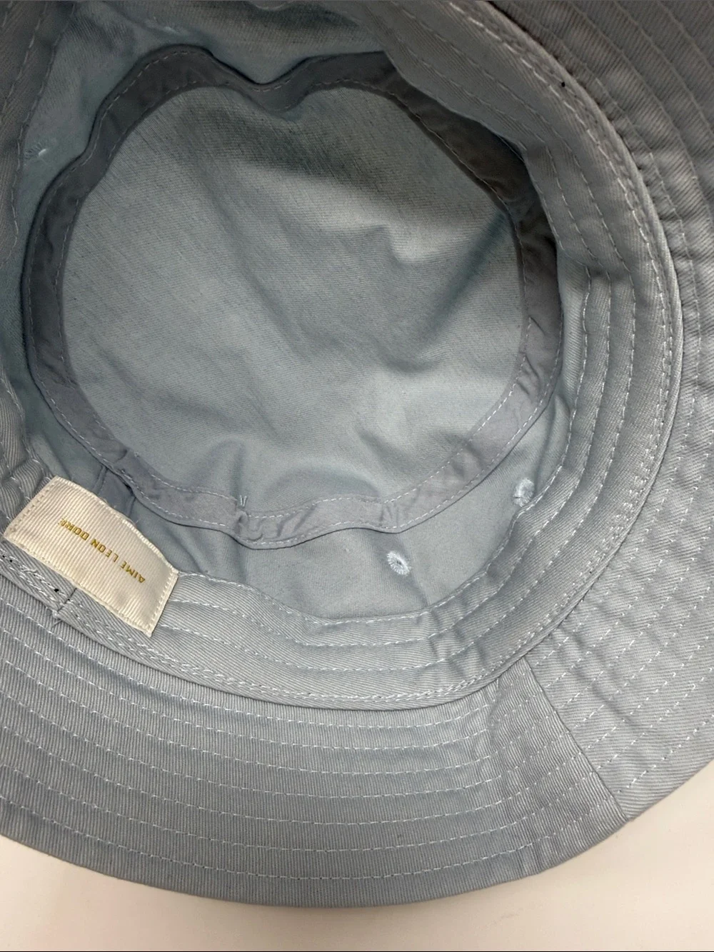 Kid’s AIMÉ LEON DORE Light Gray Bucket Hat with Red Stripe Size S/M